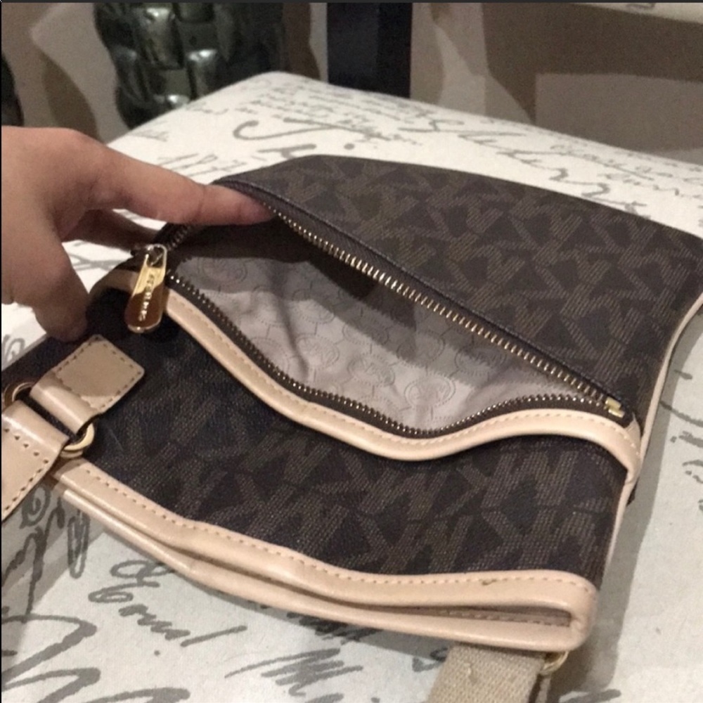 Michael Kors - Picture 6 of 7